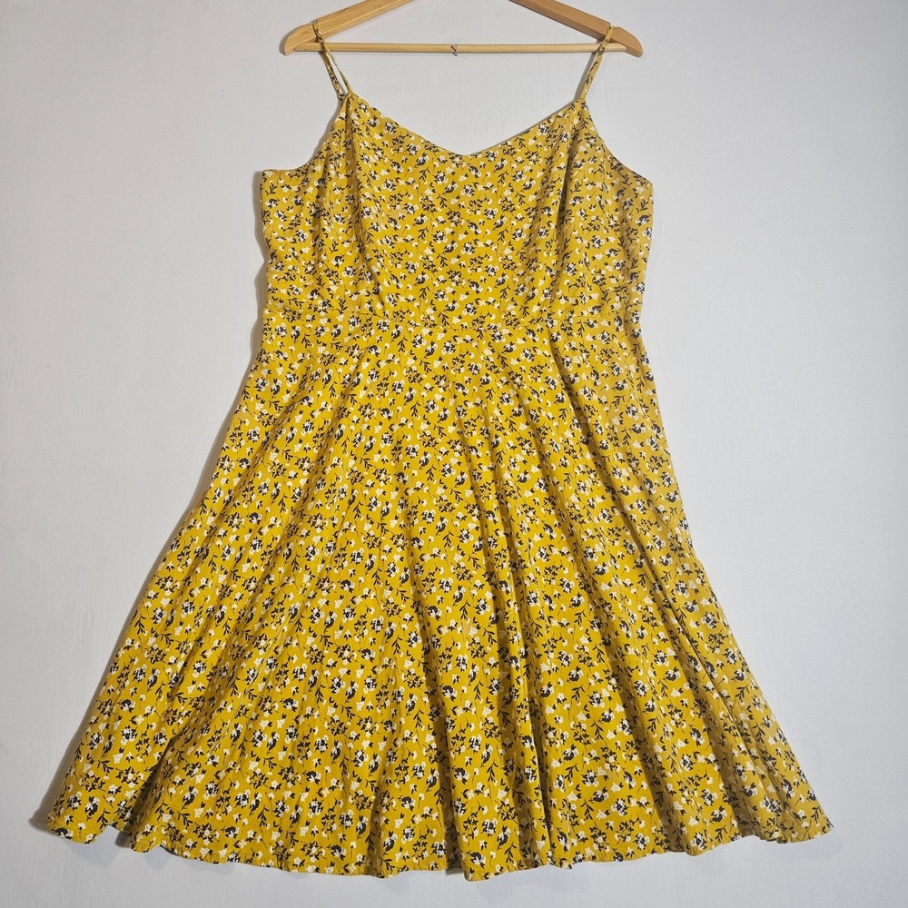 Old Navy Mini Dress Womens XL Yellow Floral Spaghetti Strap Smocked Back Party